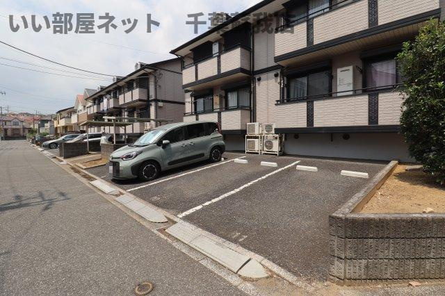 コーポ小倉Bの駐車場|駐車場完備です