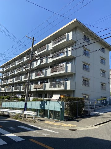 上高丸コーポラスの外観|外観は落ち着いています