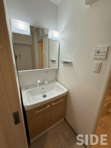 【洗面所】