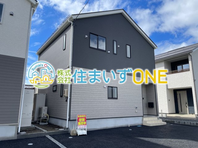 【外観パース】 | 新築分譲住宅　山形市印役町　第7　全2棟 | 1号棟
【Appearance】
時間のゆとりと空間、爽やかな陽光がもたらす光と風を贅沢なまでに感じる暮らしが始まります。