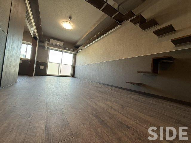 【居間・リビング】