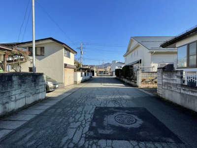 【前面道路含む現地写真】 | 【新築分譲住宅　～Sumika～】　リリーフ柏木　☆全2棟☆ | 【View】
この開放感ある眺望と共に閑静な住宅街の季節感を演出する四季折々の変化を楽しめる心地よい場所となることでしょう。