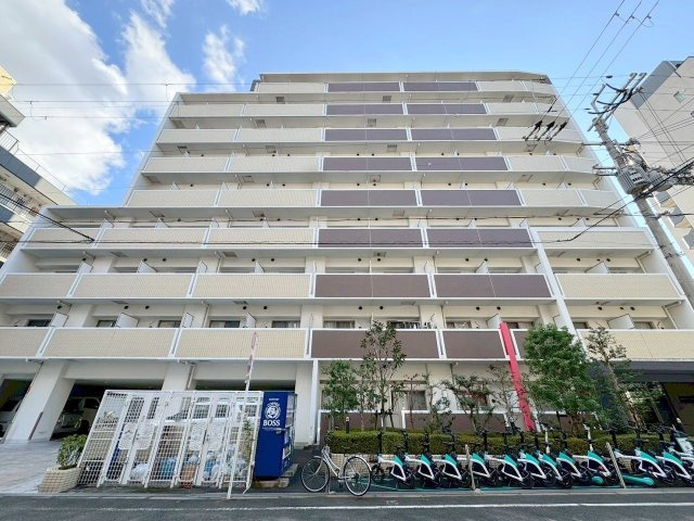 レジュールアッシュ十三の外観