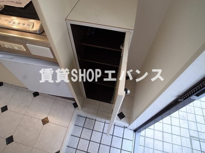 【玄関】 | ジュネパレス津田沼第3 | 収納もある玄関です