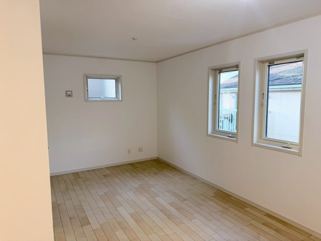 川口市青木２丁目　Ⅱ期　新築一戸建ての居間・リビング|ゆったりとしたリビングです