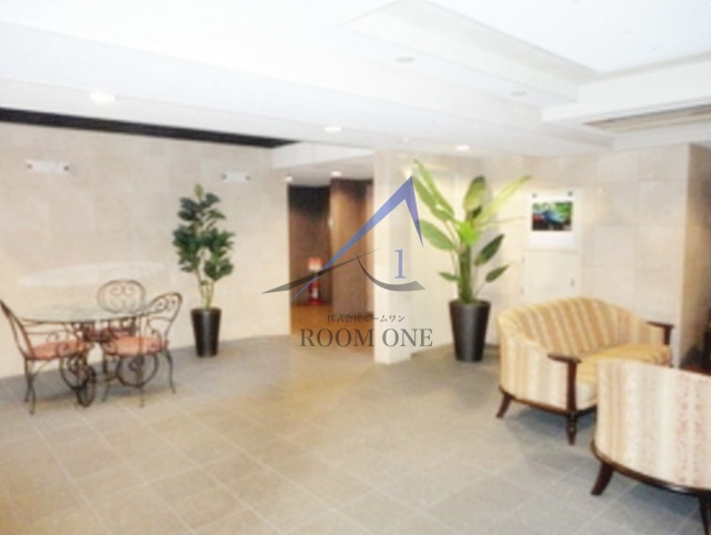 ヴィルヌーブ文京根津のエントランス|エントランスです。