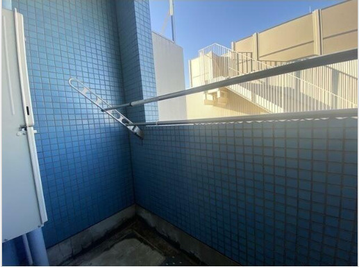 千草のバルコニー