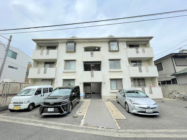 アブニールの外観