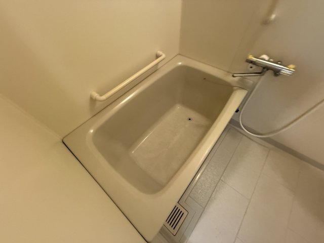 スぺシア旭丘の浴室