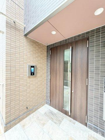 ネクステージ七松町のエントランス