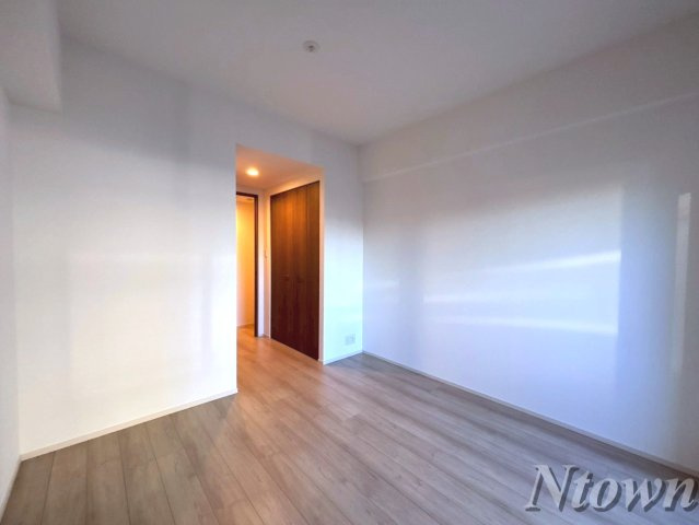 【居間・リビング】 | S-RESIDENCE庄内通駅前curere(クラーレ) | 居間です