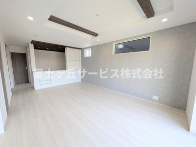 【居間・リビング】 | 磐田市高木 新築一戸建て 3号棟 | リビングです