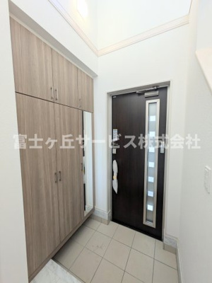 【玄関】 | 磐田市高木 新築一戸建て 3号棟 | 玄関です