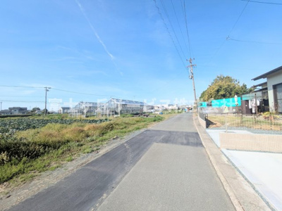 【前面道路含む現地写真】 | 磐田市高木 新築一戸建て 4号棟 | 前面道路です