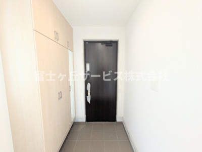 【玄関】 | 磐田市高木 新築一戸建て 4号棟 | 玄関です