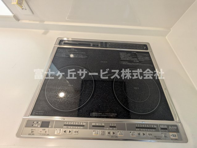 【その他】 | 磐田市高木 新築一戸建て 4号棟 | 3口IHコンロがあります