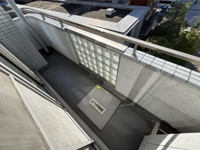 サンホリベビル　5Fのバルコニー