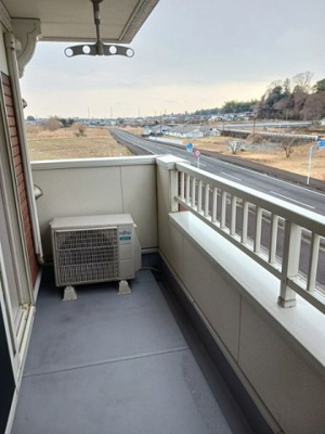 【バルコニー】 | メゾンフローラⅡ | バルコニーです