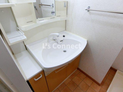 【洗面所】 | ＣＡＳＡ－Ｋ | 朝の支度もスムーズな独立洗面台。