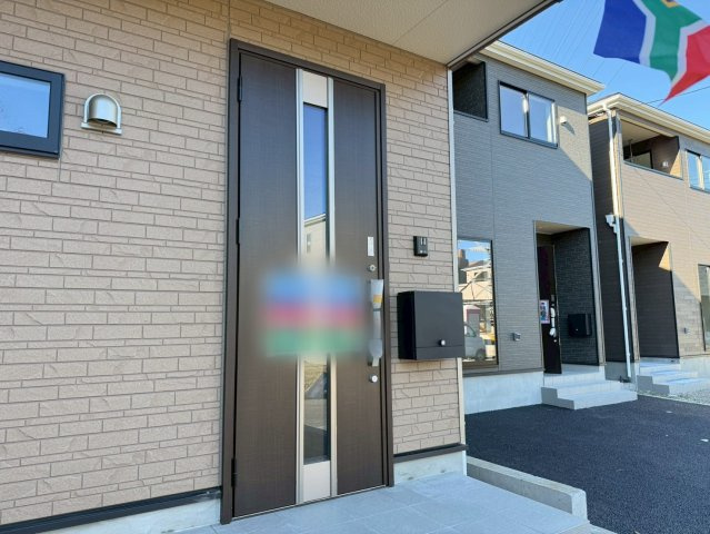 川口市安行小山第2　新築一戸建て　2号棟の玄関|きれいな玄関です