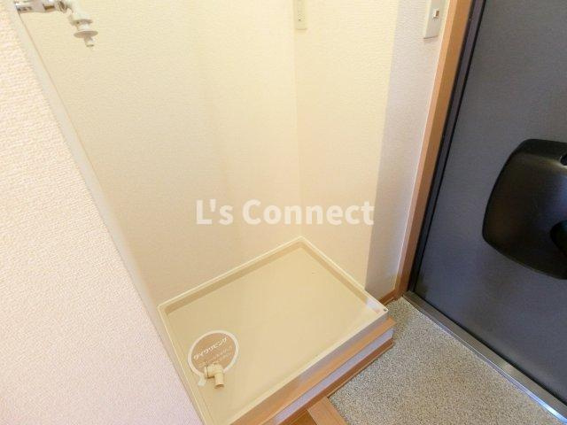 【設備】 | ドミトリー旭Ｂ | 室内洗濯機置き場には排水パン付き。