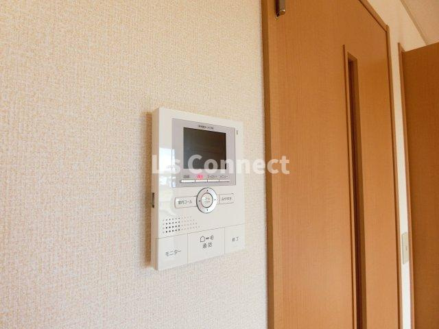 【セキュリティ】 | ドミトリー旭Ｂ | 突然の来客時もＴＶモニターホンでしっかり確認。