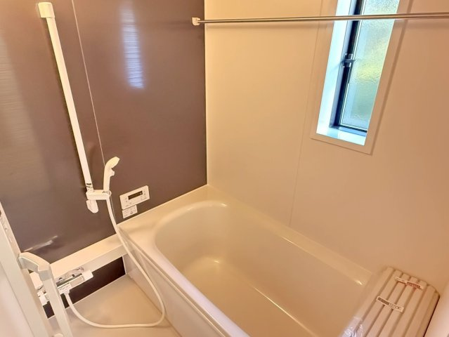 川口市安行小山第2　新築一戸建て　3号棟の浴室|日々の疲れを癒すお風呂付です