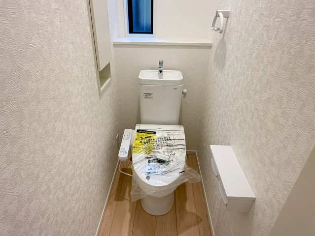 川口市安行小山第2　新築一戸建て　3号棟のトイレ|ゆったりとした空間のトイレです