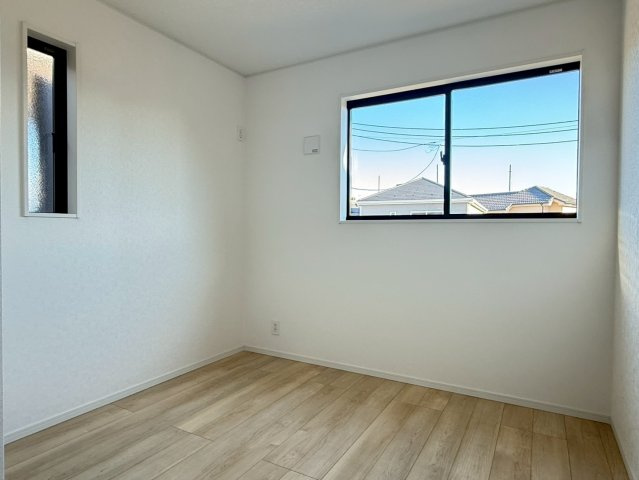 川口市安行小山第2　新築一戸建て　3号棟の洋室|使い勝手のいい洋室です