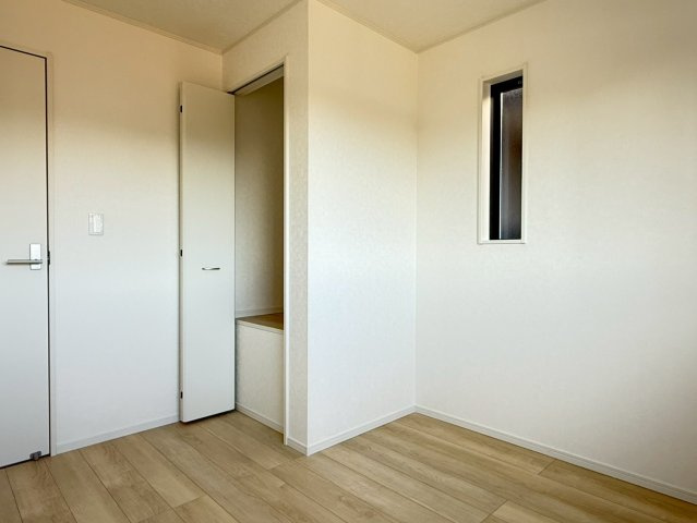 川口市安行小山第2　新築一戸建て　3号棟の洋室|ゆったりした洋室です