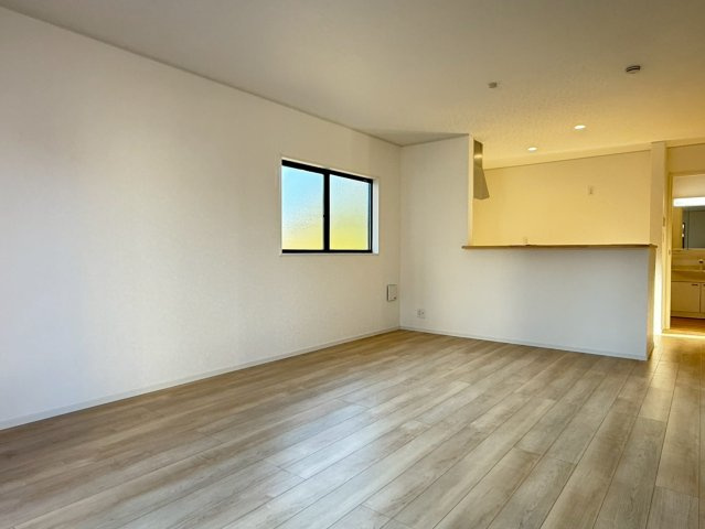 川口市安行小山第2　新築一戸建て　3号棟の居間・リビング|居間です
