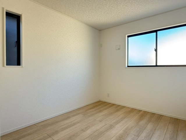 川口市安行小山第2　新築一戸建て　4号棟の洋室|洋室です