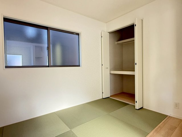 川口市安行小山第2　新築一戸建て　5号棟の和室|明るい和室です