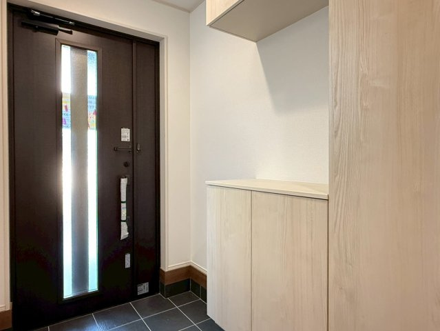 川口市安行小山　新築一戸建て　G号棟の玄関|ゆったりとした玄関です