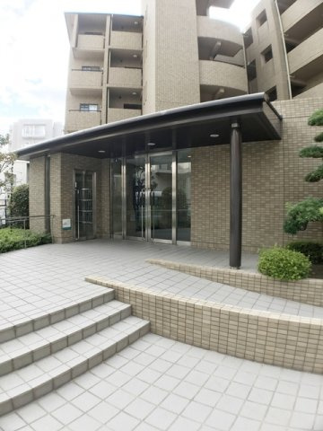 ソアール門戸荘のエントランス