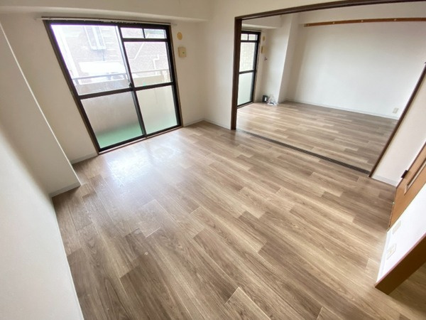 ソアール門戸荘の居間・リビング