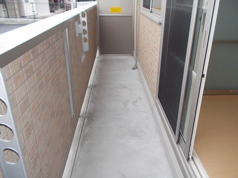 アースガーデンＳＯＪＡのバルコニー