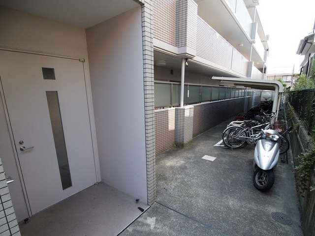 ラフォーレ三郷弐番館のその他