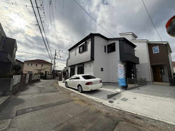 茅ヶ崎市松が丘2丁目新築戸建て　1期№1の前面道路含む現地写真|前面道路含む現地写真です
