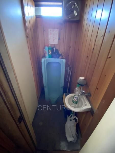 伊勢崎市境店舗付き中古住宅のトイレ