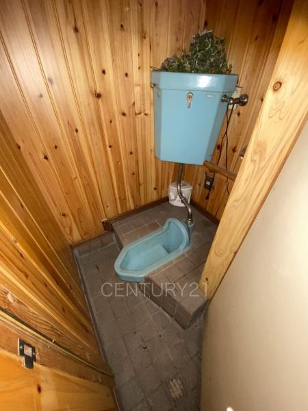 伊勢崎市境店舗付き中古住宅のトイレ