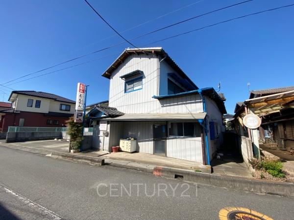 伊勢崎市境店舗付き中古住宅の前面道路含む現地写真
