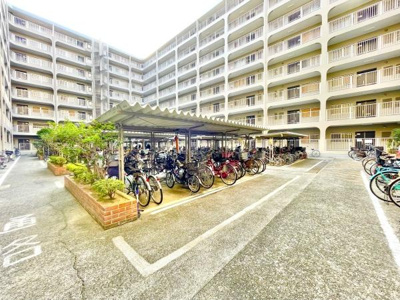 【その他共用部分】 | 白鷺スカイハイツ | ゆとりのある駐輪場置場になってます！