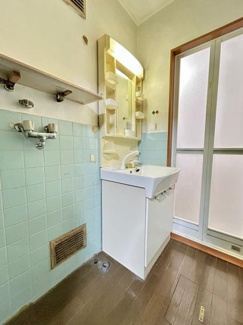 【独立洗面台】