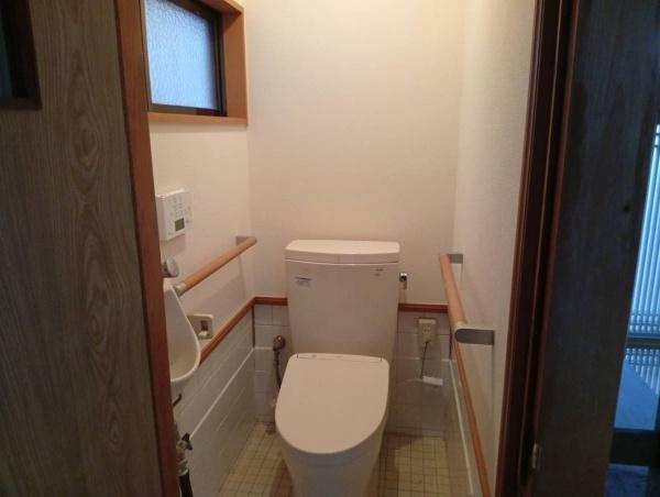 和歌山市毛見　中古戸建のトイレ