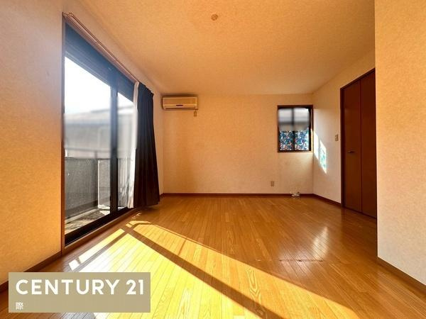 紀の川市西脇　中古戸建の洋室