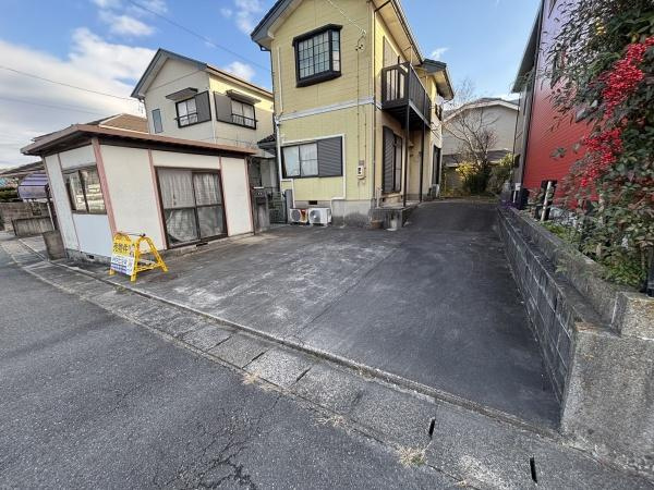 幸田町深溝字緑住・中古戸建の駐車場|２台駐車できます！