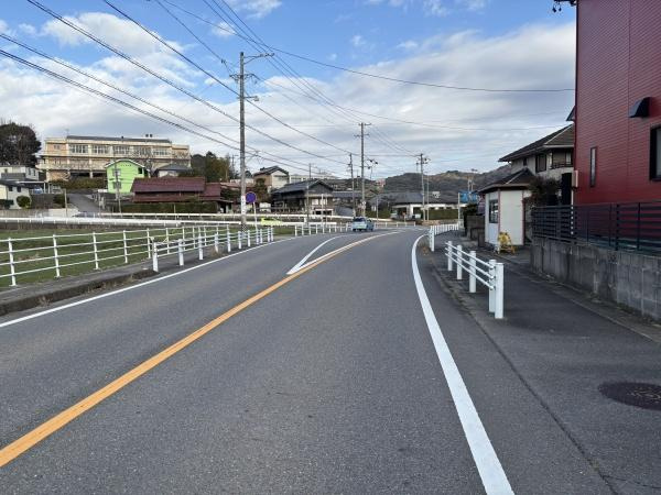 幸田町深溝字緑住・中古戸建の前面道路含む現地写真|前面道路です。