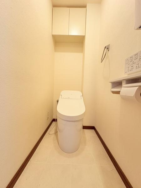 グランシティ上永谷のトイレ|ホワイトカラーの多機能トイレ