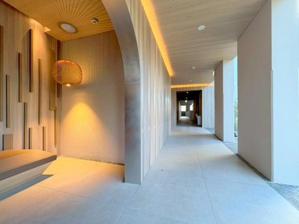 バースシティ・ザ・マーク鷺沼のエントランス|エントランスです。デザイナーズマンションです。